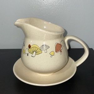 Franciscan Woodlore Mushroom Gravy Boat w/ Attached Underplate